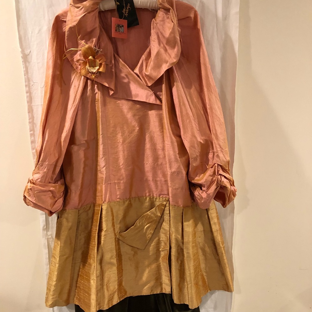 Lee Andersen  Corona Coat / Corsage Shrimp /Honey